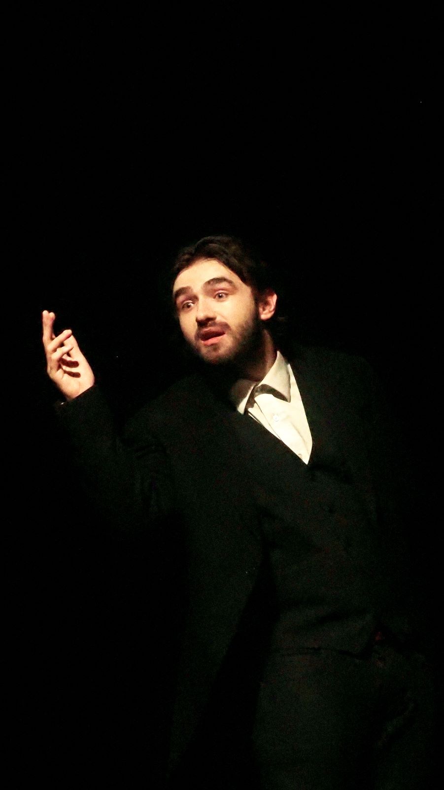 César ou le poète amoureux/WhatsApp_Image_2023-05-24_at_20.14.52-67dd39194f4219.48364475.jpg